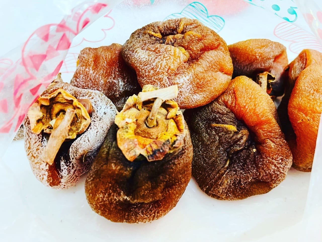 母の手作り干し柿と家族の絆