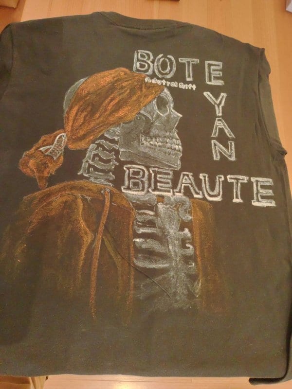 劇レース優勝とヴォテやん手描きTシャツ